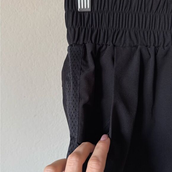 Forever 21 Mini Black Shorts Athletic Size S - Picture 7 of 7